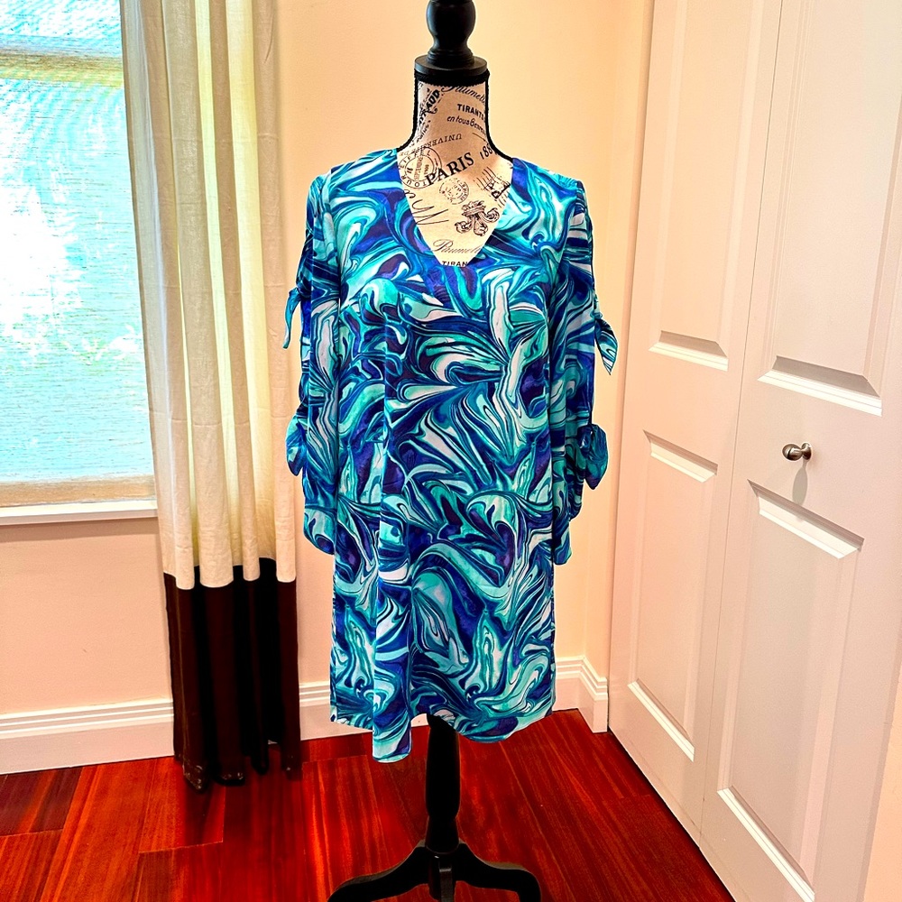 NWOT “Lily Pulitzer” Beautiful Blue Paisley Print